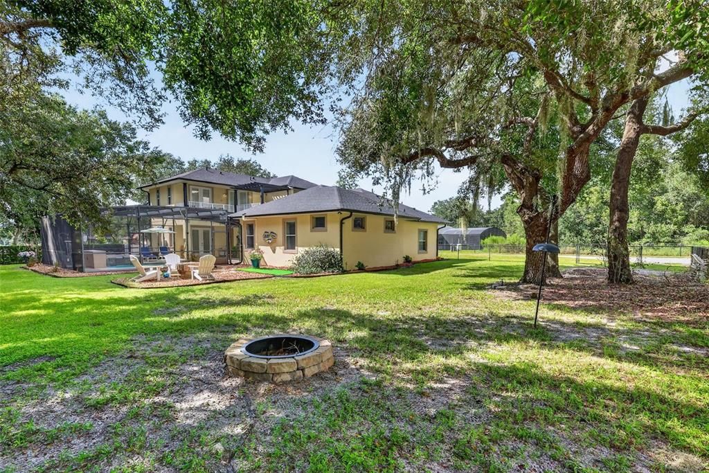En Venta: $979,000 (4 camas, 3 baños, 3202 Pies cuadrados)