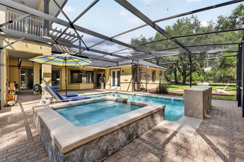 En Venta: $979,000 (4 camas, 3 baños, 3202 Pies cuadrados)