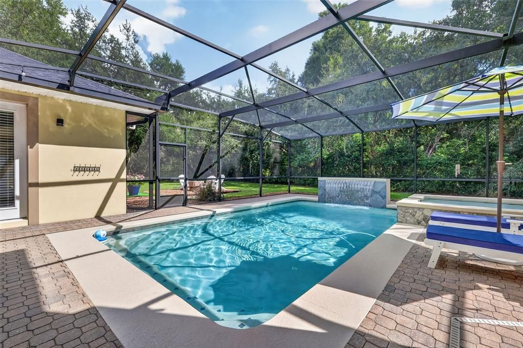En Venta: $979,000 (4 camas, 3 baños, 3202 Pies cuadrados)