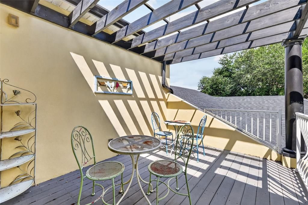 En Venta: $979,000 (4 camas, 3 baños, 3202 Pies cuadrados)