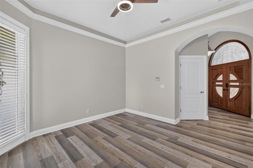 En Venta: $979,000 (4 camas, 3 baños, 3202 Pies cuadrados)