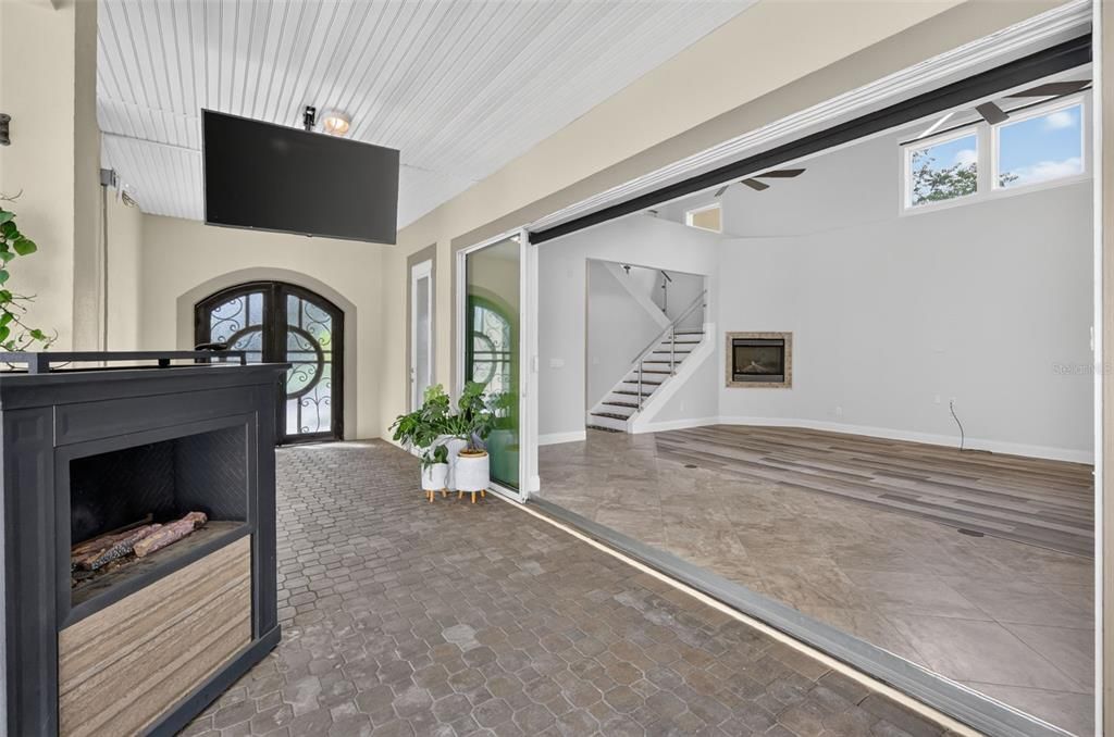 En Venta: $979,000 (4 camas, 3 baños, 3202 Pies cuadrados)