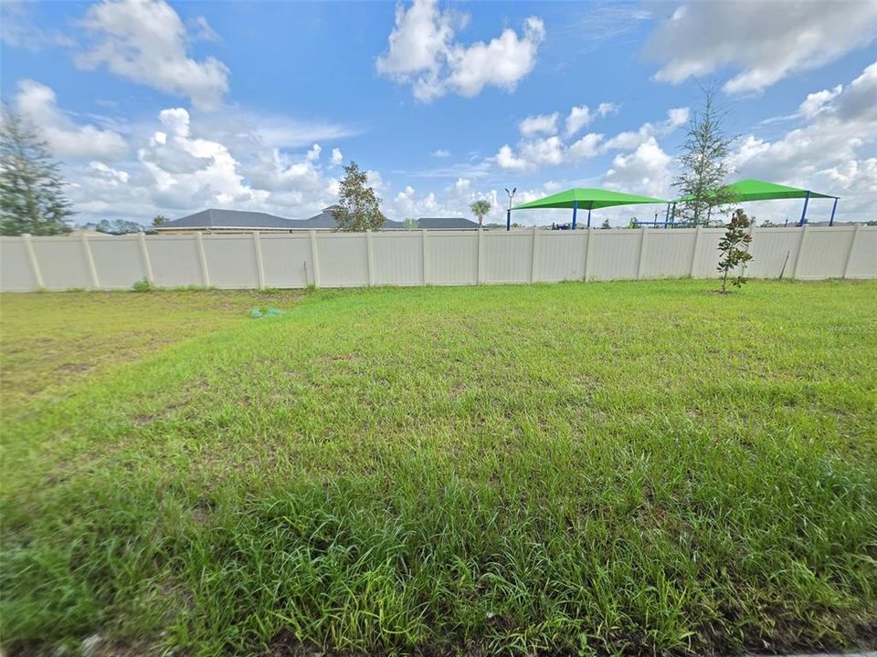 For Rent: $2,000 (3 beds, 2 baths, 1672 Square Feet)