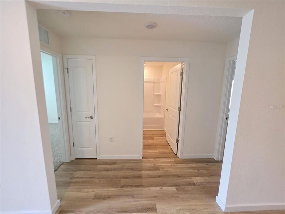 For Rent: $2,000 (3 beds, 2 baths, 1672 Square Feet)