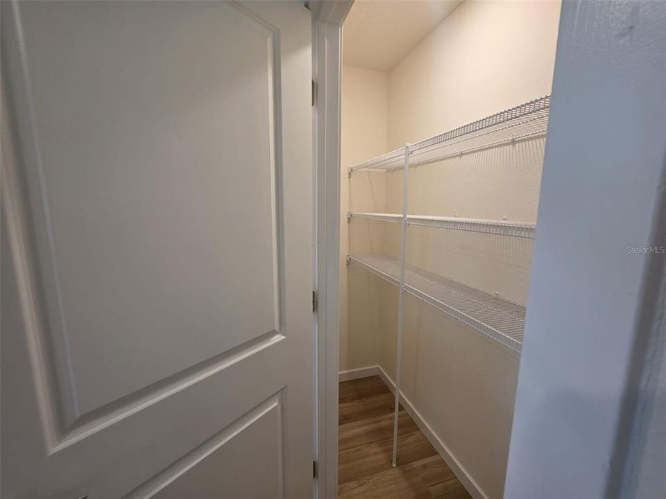 For Rent: $2,000 (3 beds, 2 baths, 1672 Square Feet)