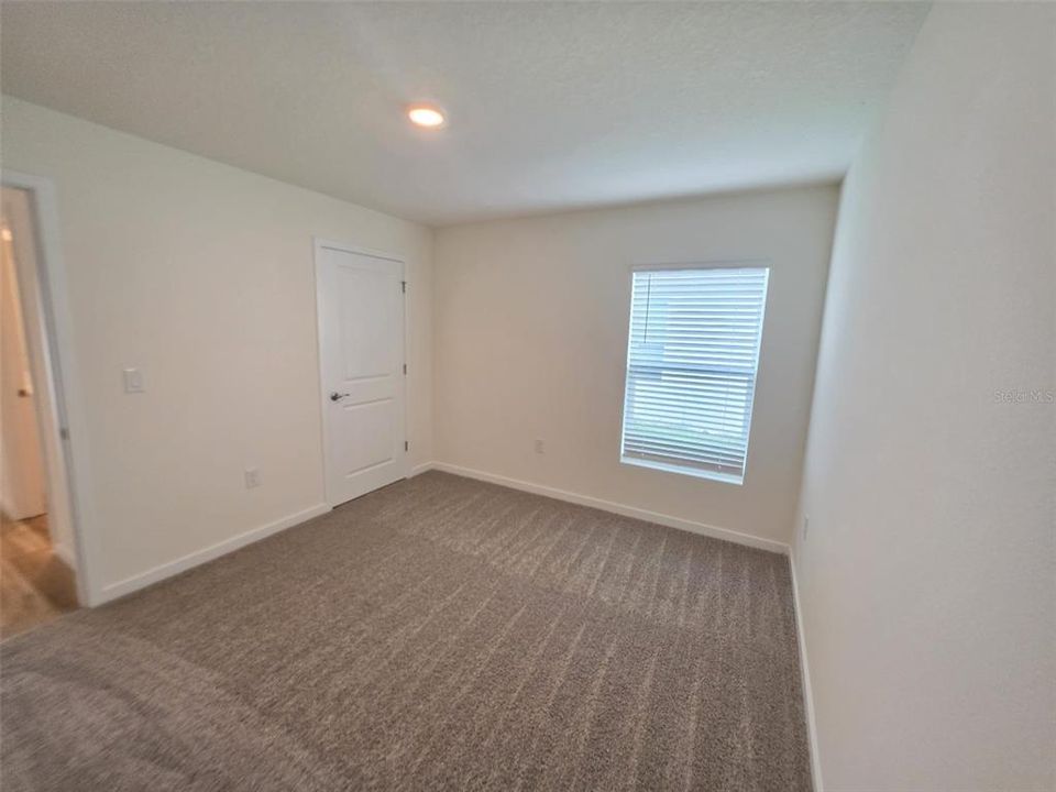 For Rent: $2,000 (3 beds, 2 baths, 1672 Square Feet)