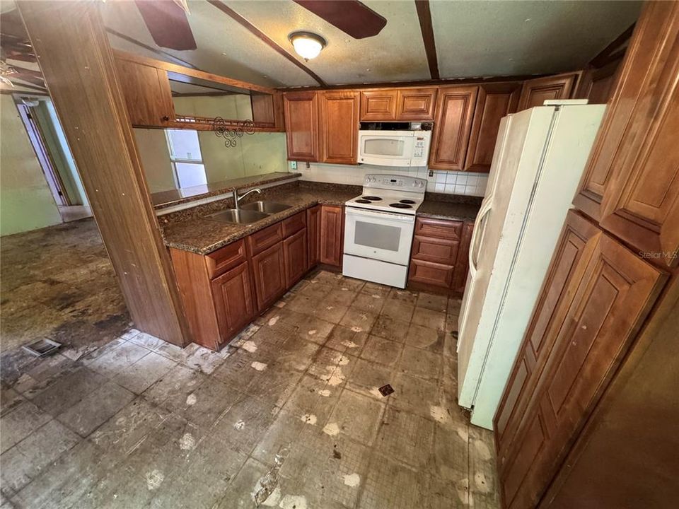 En Venta: $125,000 (3 camas, 2 baños, 924 Pies cuadrados)