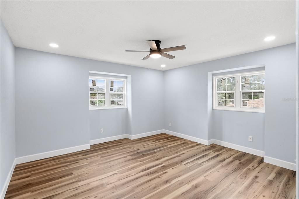 For Sale: $625,000 (5 beds, 3 baths, 2338 Square Feet)