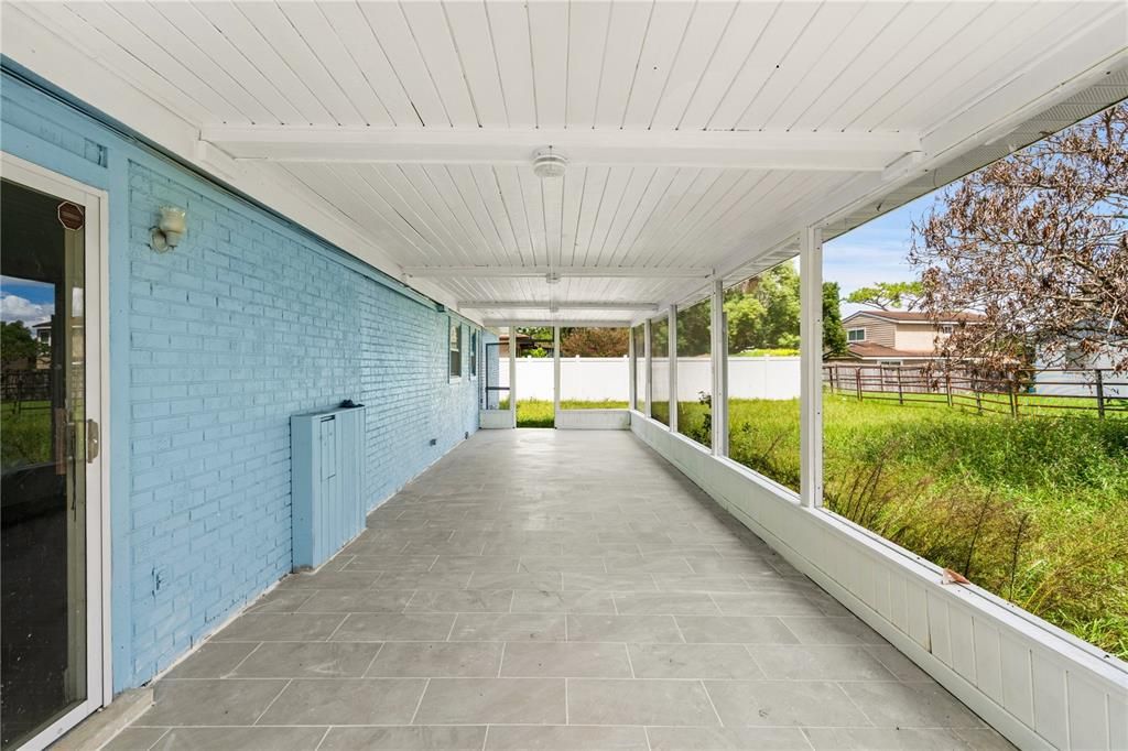For Sale: $625,000 (5 beds, 3 baths, 2338 Square Feet)