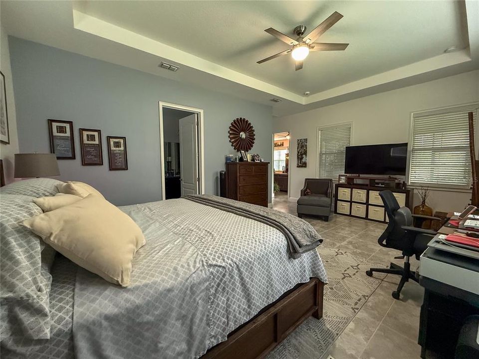 For Sale: $564,900 (4 beds, 3 baths, 2267 Square Feet)