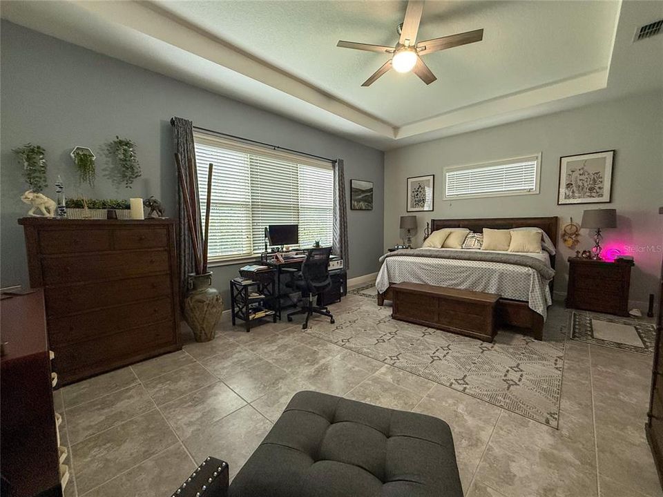 For Sale: $564,900 (4 beds, 3 baths, 2267 Square Feet)