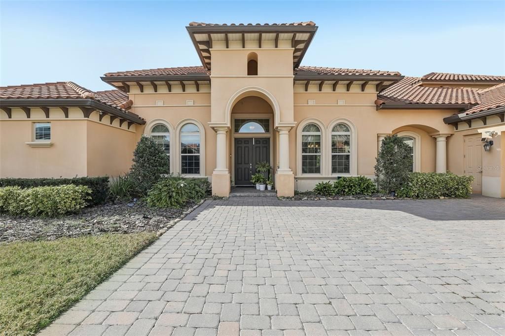 For Sale: $1,850,000 (5 beds, 5 baths, 5118 Square Feet)