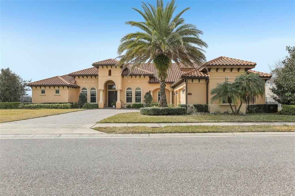 For Sale: $1,850,000 (5 beds, 5 baths, 5118 Square Feet)