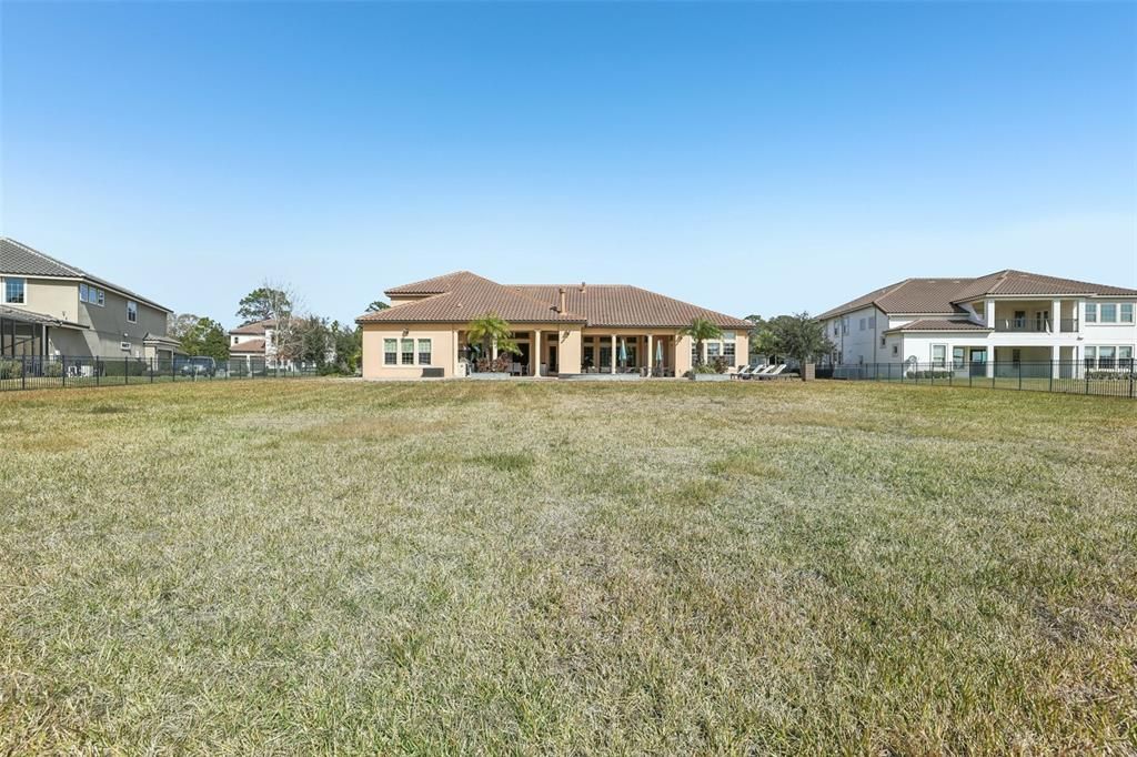 For Sale: $1,850,000 (5 beds, 5 baths, 5118 Square Feet)