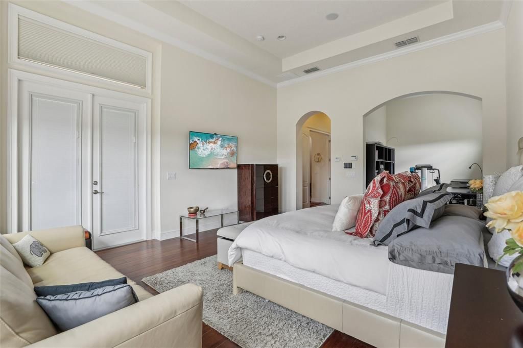 For Sale: $1,850,000 (5 beds, 5 baths, 5118 Square Feet)