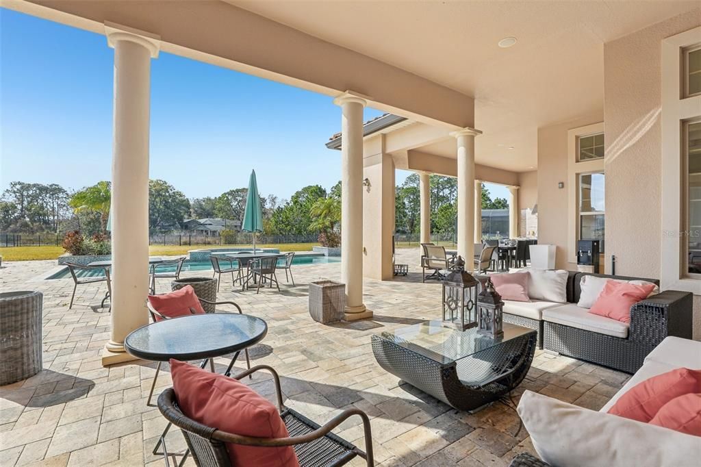 For Sale: $1,850,000 (5 beds, 5 baths, 5118 Square Feet)