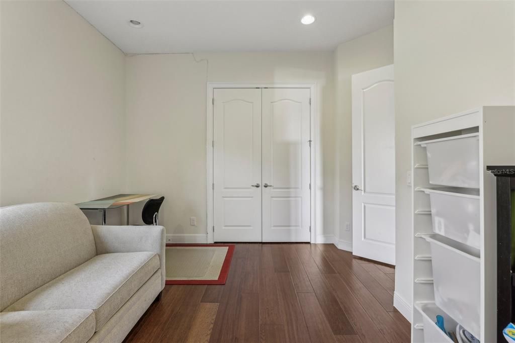 For Sale: $1,850,000 (5 beds, 5 baths, 5118 Square Feet)