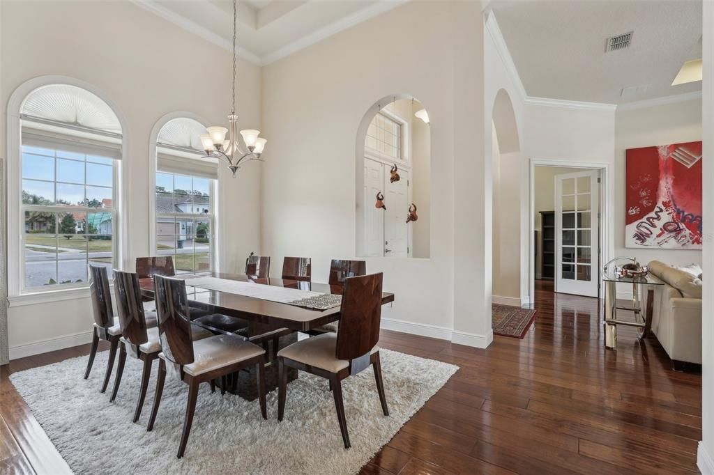 For Sale: $1,850,000 (5 beds, 5 baths, 5118 Square Feet)