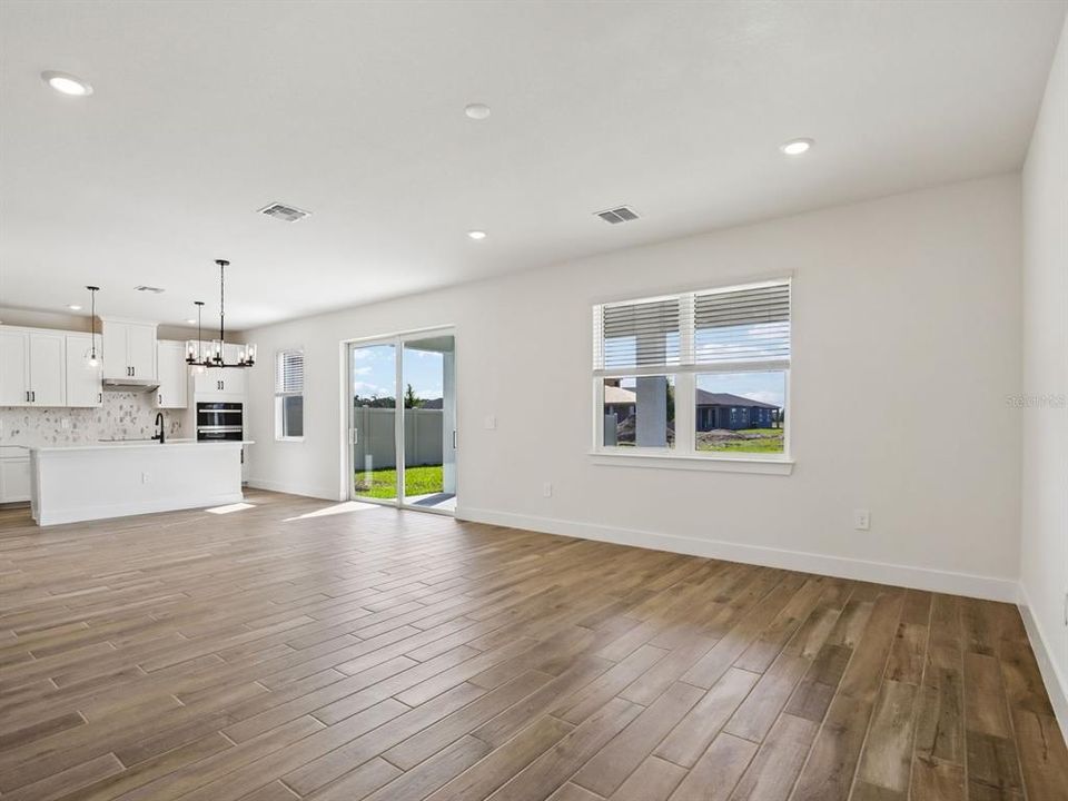 For Sale: $522,220 (4 beds, 2 baths, 2574 Square Feet)
