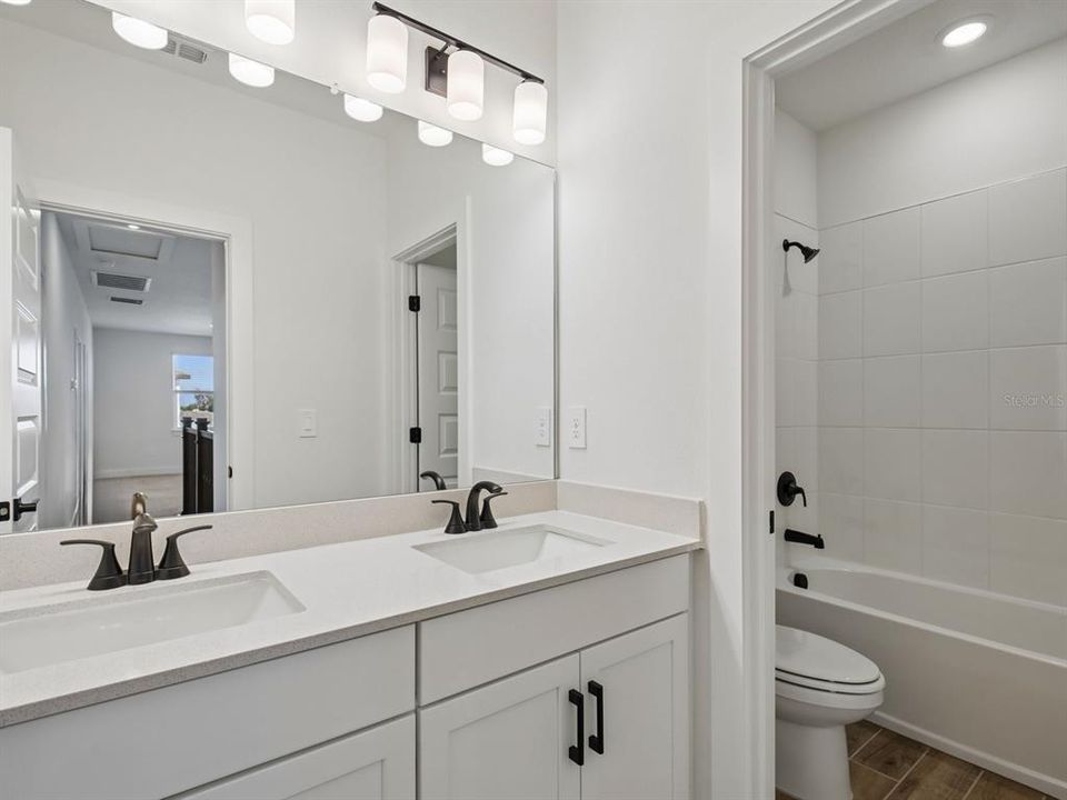 For Sale: $522,220 (4 beds, 2 baths, 2574 Square Feet)