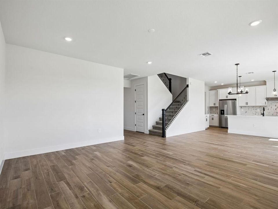 For Sale: $522,220 (4 beds, 2 baths, 2574 Square Feet)