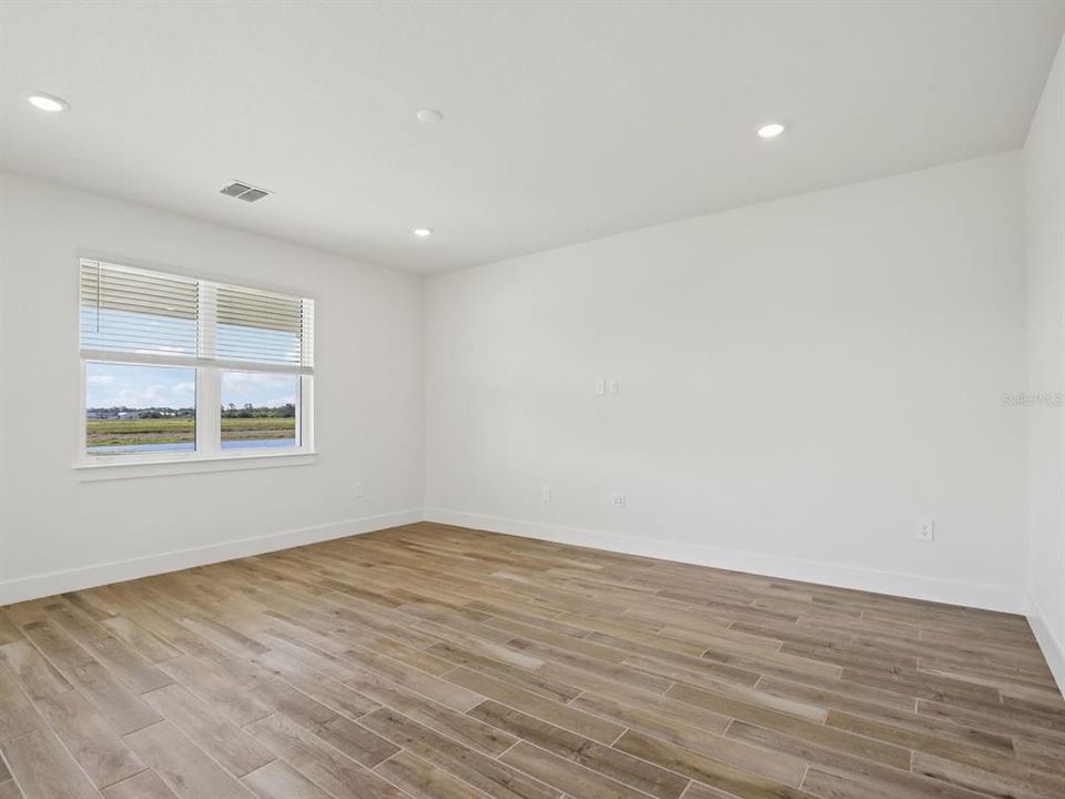 For Sale: $522,220 (4 beds, 2 baths, 2574 Square Feet)