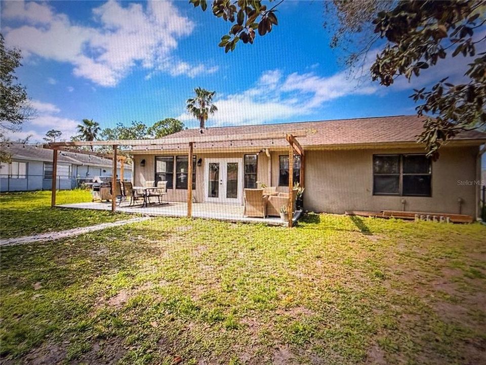 На продажу: $338,000 (4 спален, 2 ванн, 1980 Квадратных фут)