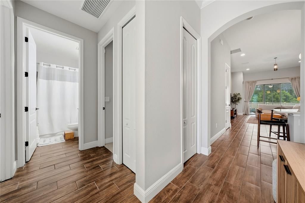 На продажу: $489,000 (4 спален, 2 ванн, 2062 Квадратных фут)