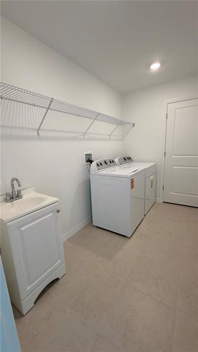 En Renta: $4,650 (5 camas, 4 baños, 3542 Pies cuadrados)