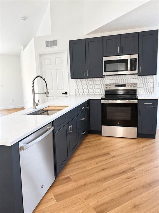 En Venta: $319,000 (3 camas, 2 baños, 1257 Pies cuadrados)