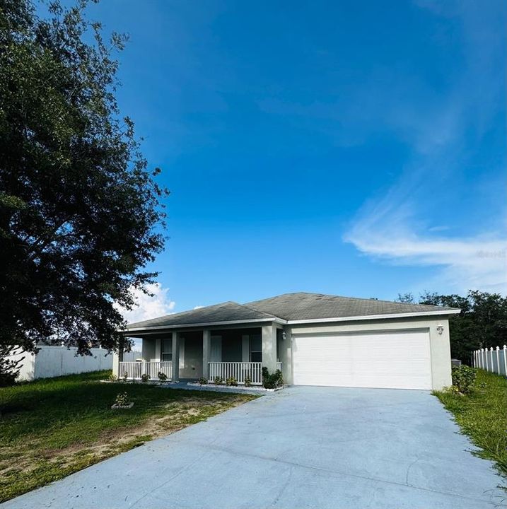 For Rent: $1,800 (3 beds, 2 baths, 1632 Square Feet)