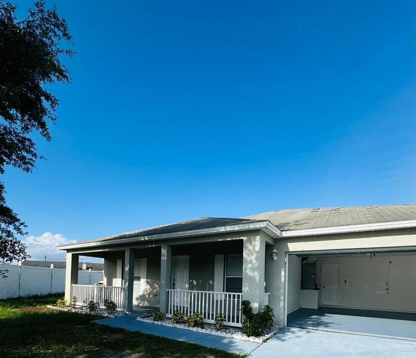 For Rent: $1,800 (3 beds, 2 baths, 1632 Square Feet)
