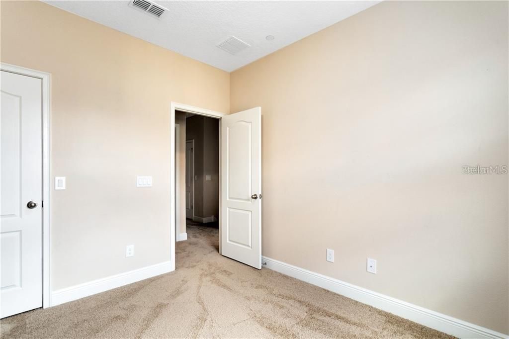 For Rent: $2,945 (4 beds, 3 baths, 2014 Square Feet)
