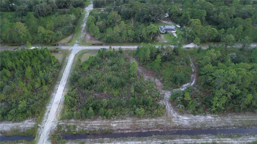 En Venta: $26,000 (0.50 acres)