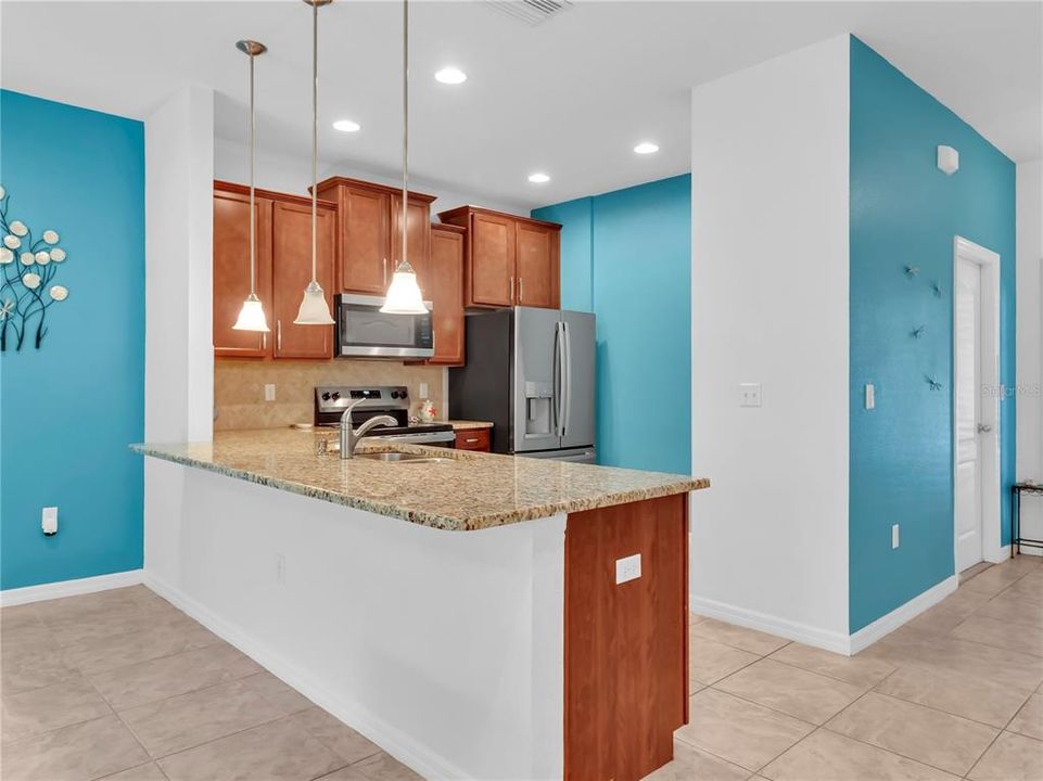 For Sale: $299,900 (3 beds, 2 baths, 1550 Square Feet)