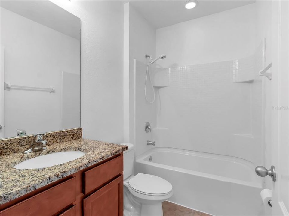 For Sale: $299,900 (3 beds, 2 baths, 1550 Square Feet)