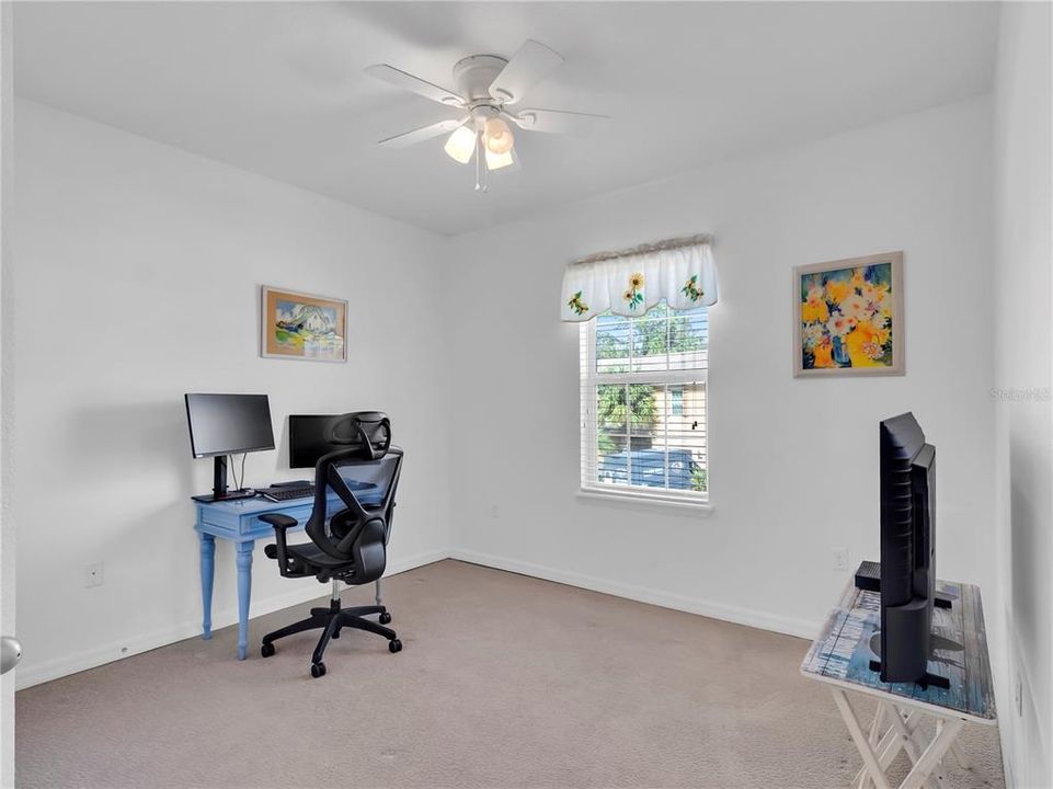 For Sale: $299,900 (3 beds, 2 baths, 1550 Square Feet)