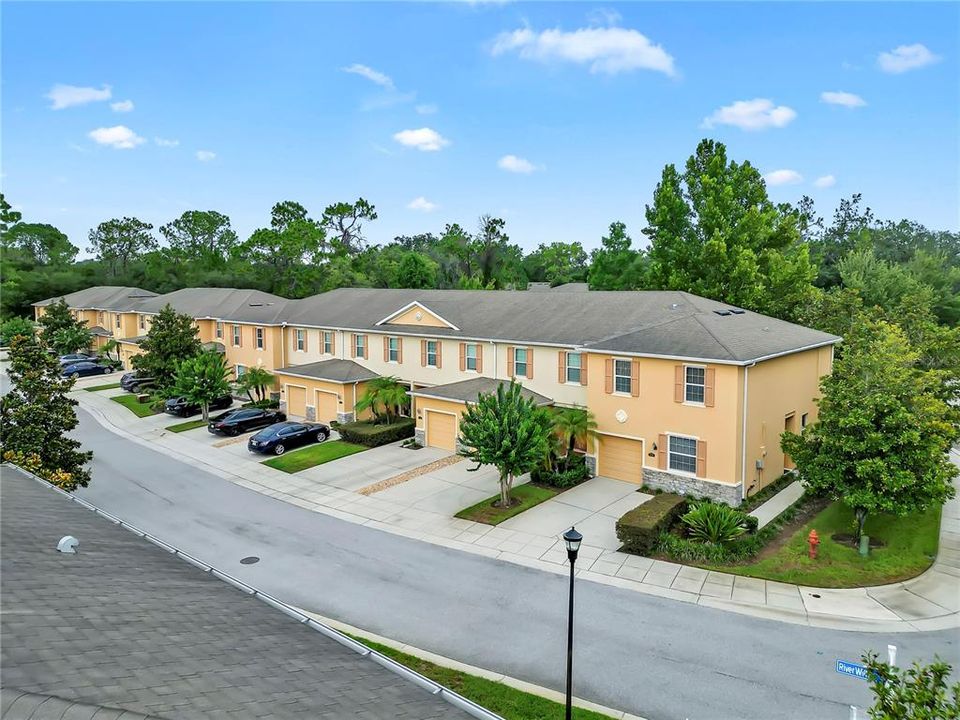 For Sale: $299,900 (3 beds, 2 baths, 1550 Square Feet)