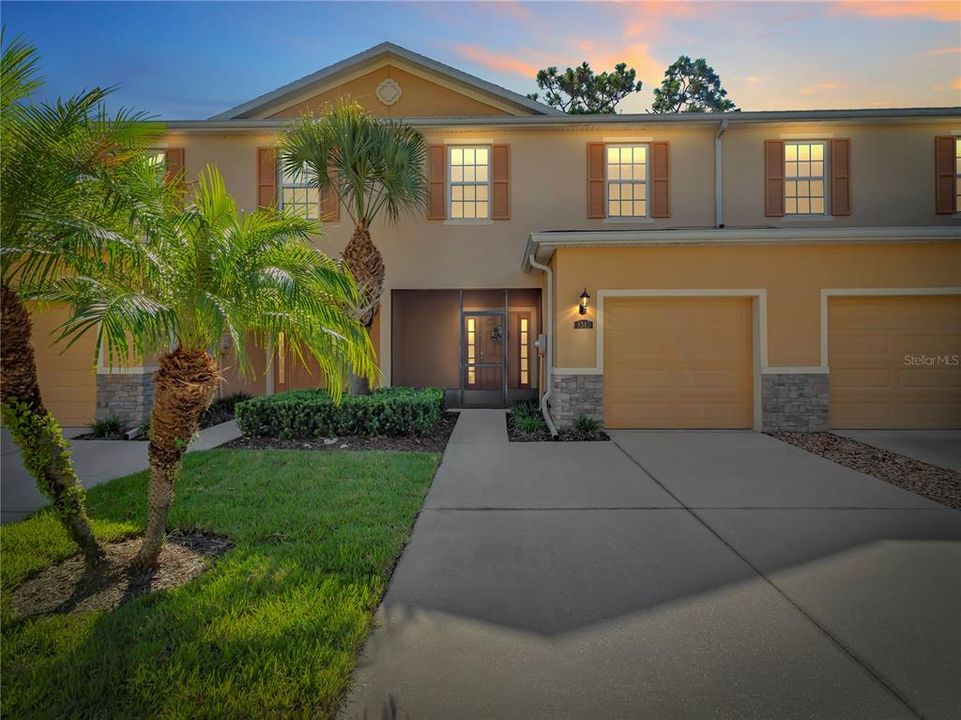 For Sale: $299,900 (3 beds, 2 baths, 1550 Square Feet)