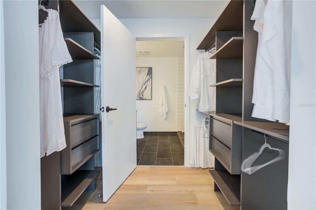 For Rent: $3,500 (2 beds, 2 baths, 769 Square Feet)
