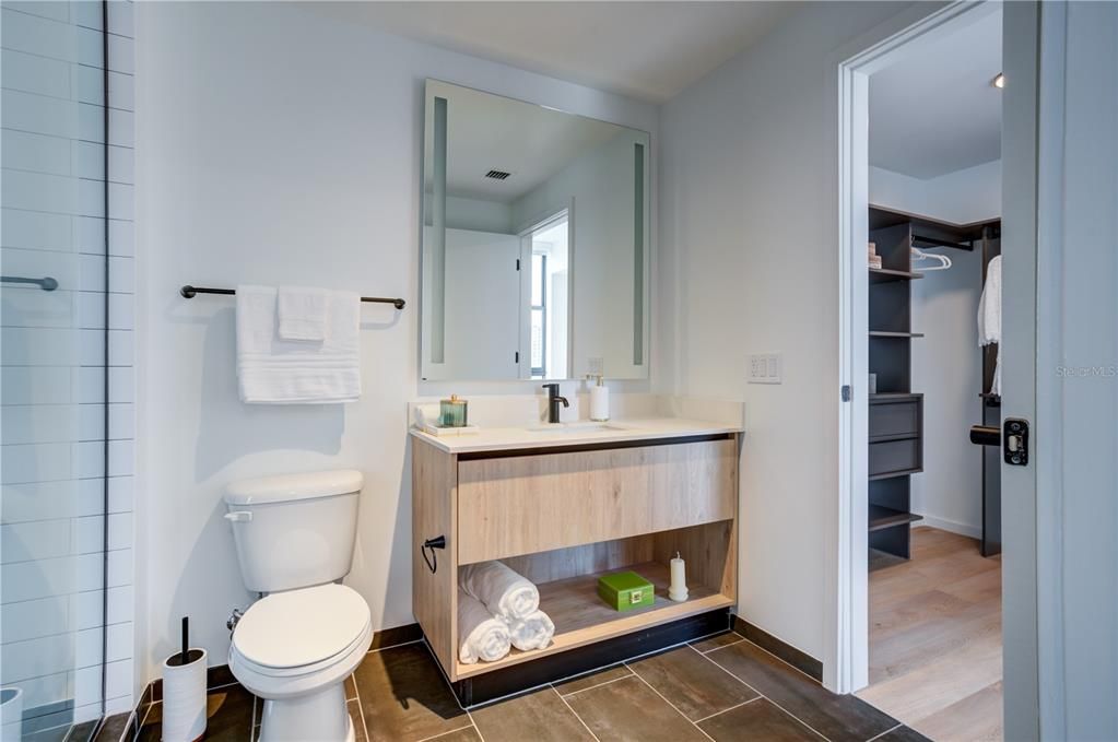For Rent: $3,500 (2 beds, 2 baths, 769 Square Feet)