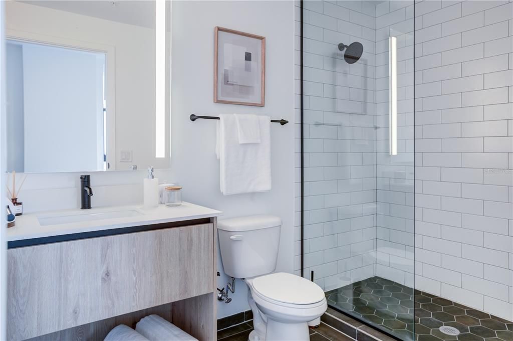 For Rent: $3,500 (2 beds, 2 baths, 769 Square Feet)