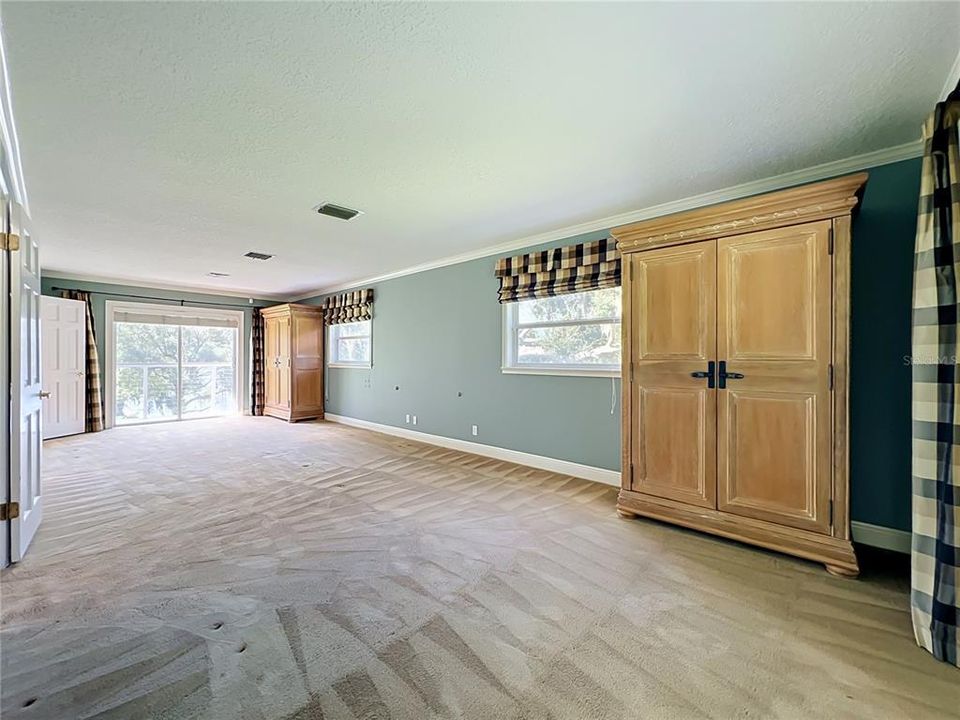 En Venta: $875,000 (4 camas, 3 baños, 3672 Pies cuadrados)