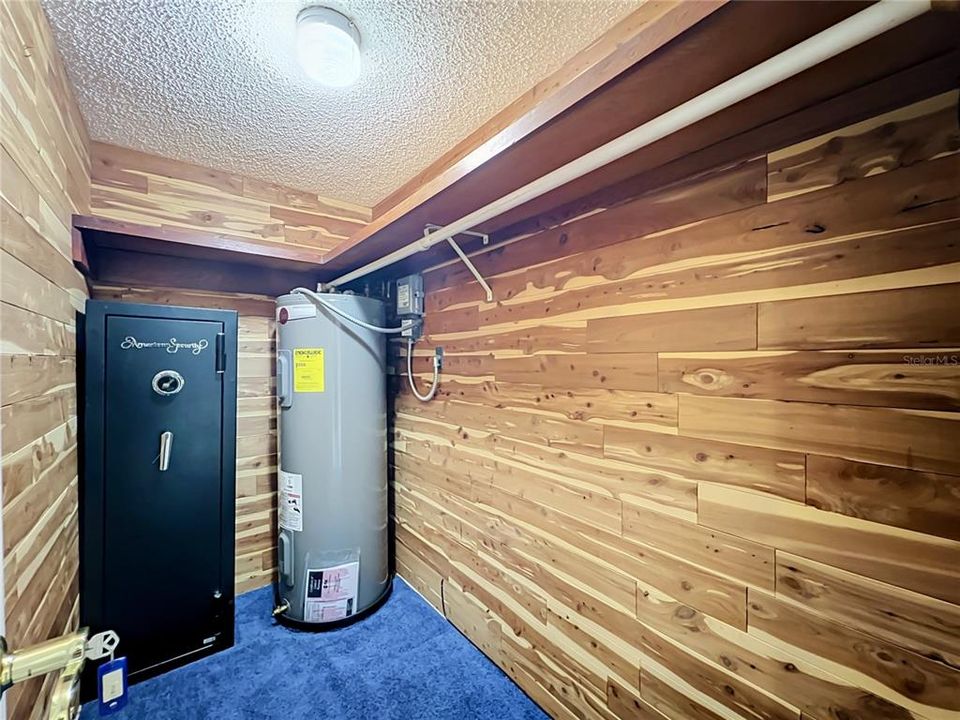 En Venta: $875,000 (4 camas, 3 baños, 3672 Pies cuadrados)