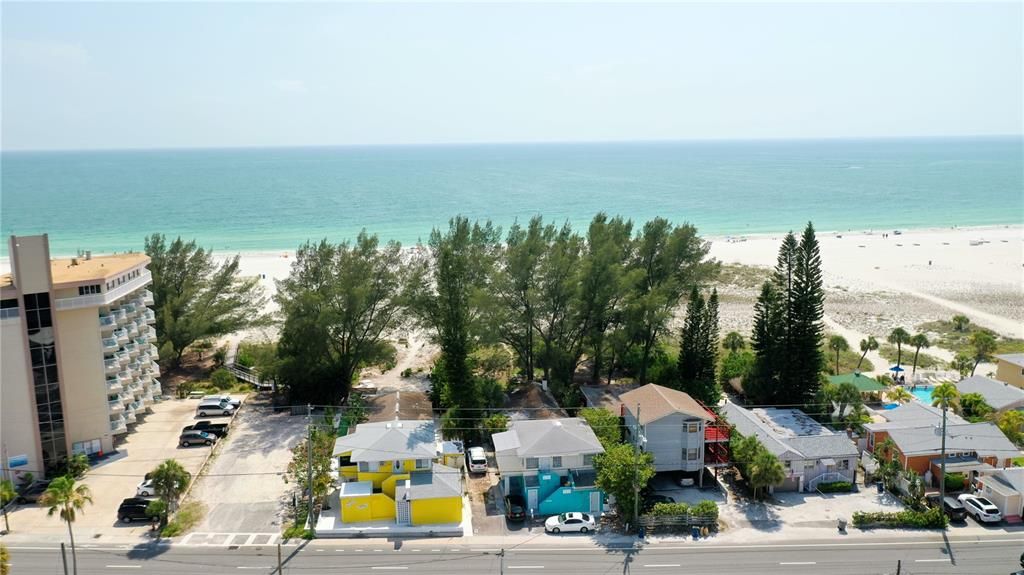 待售: $2,900,000 (6 贝兹, 0 浴室, 3037 平方英尺)