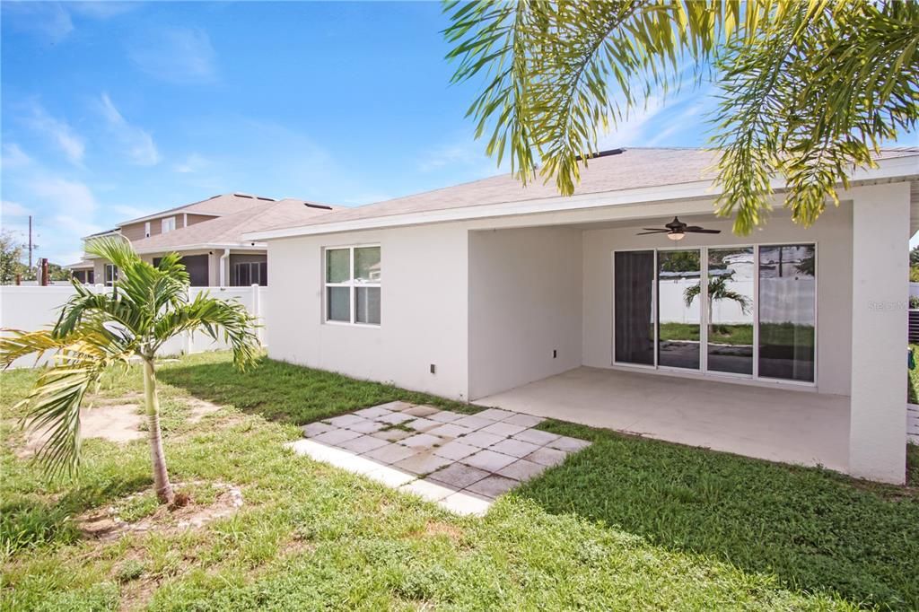 En Renta: $1,795 (4 camas, 2 baños, 1910 Pies cuadrados)