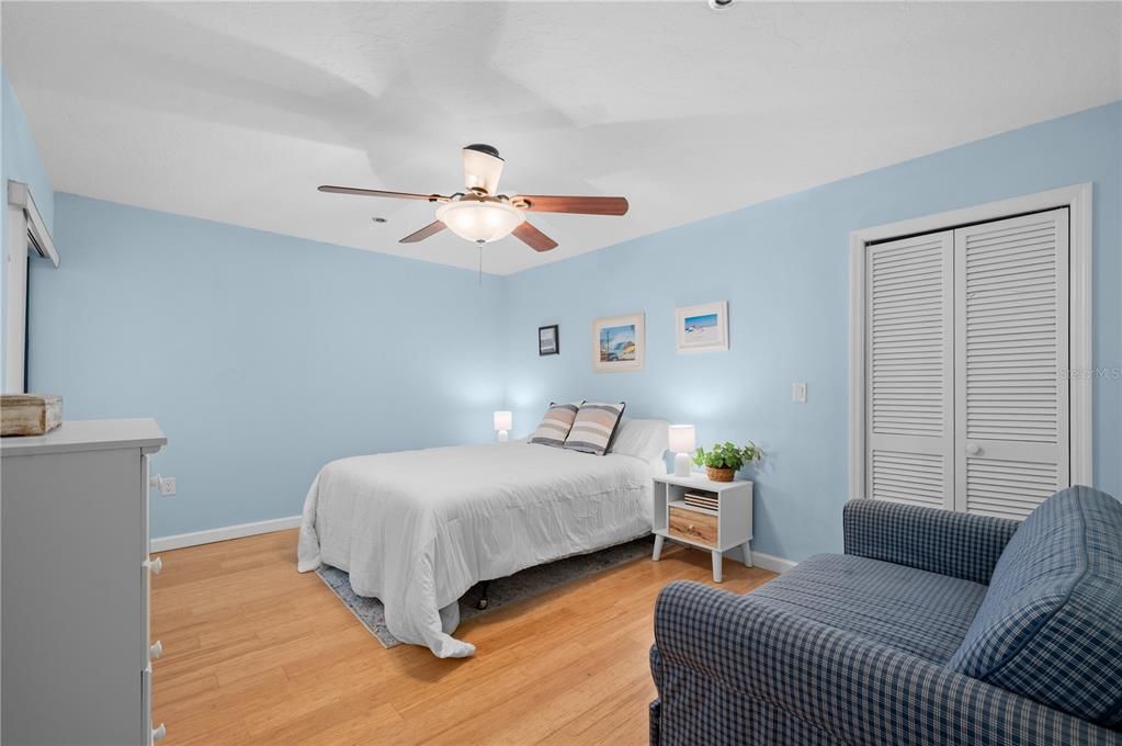 For Sale: $449,000 (3 beds, 2 baths, 1883 Square Feet)