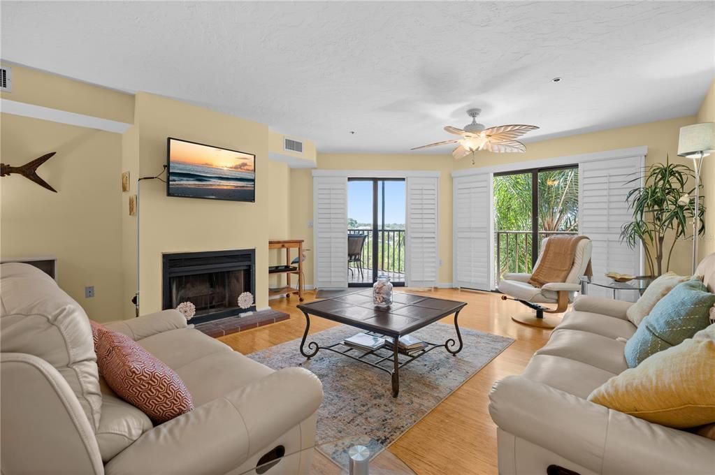 For Sale: $449,000 (3 beds, 2 baths, 1883 Square Feet)