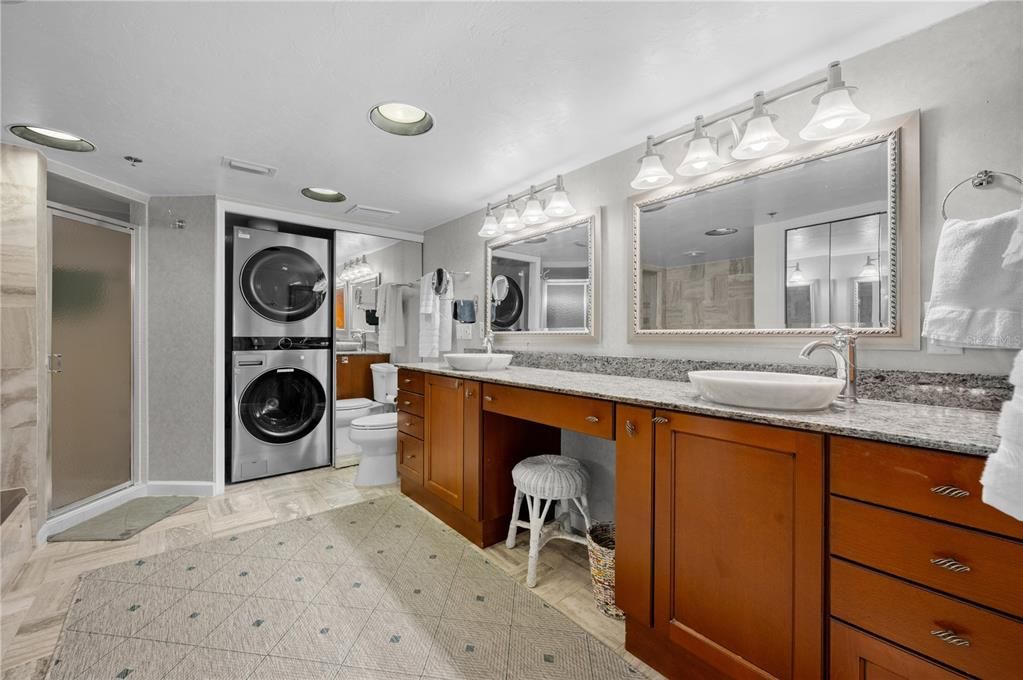 For Sale: $449,000 (3 beds, 2 baths, 1883 Square Feet)
