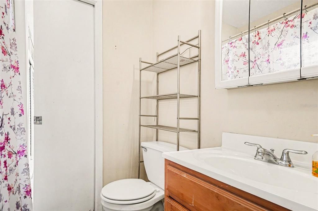For Sale: $265,000 (4 beds, 2 baths, 1312 Square Feet)